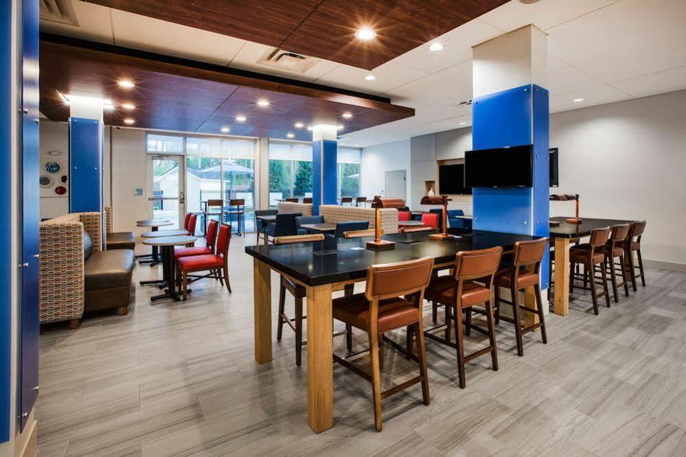 Hudson Holiday Inn Express Hotel & Suites Boston - Marlboro By Ihg מראה חיצוני תמונה